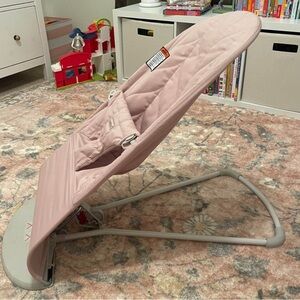 BabyBjorn Pink Bouncer